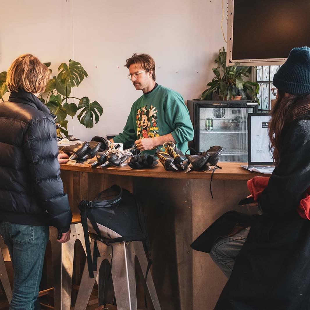 CUSTOM TOOL: Ice Blade Sharpening