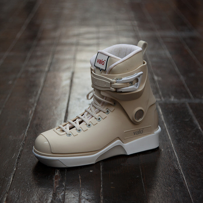 Valo V13 Broskow Cream boot