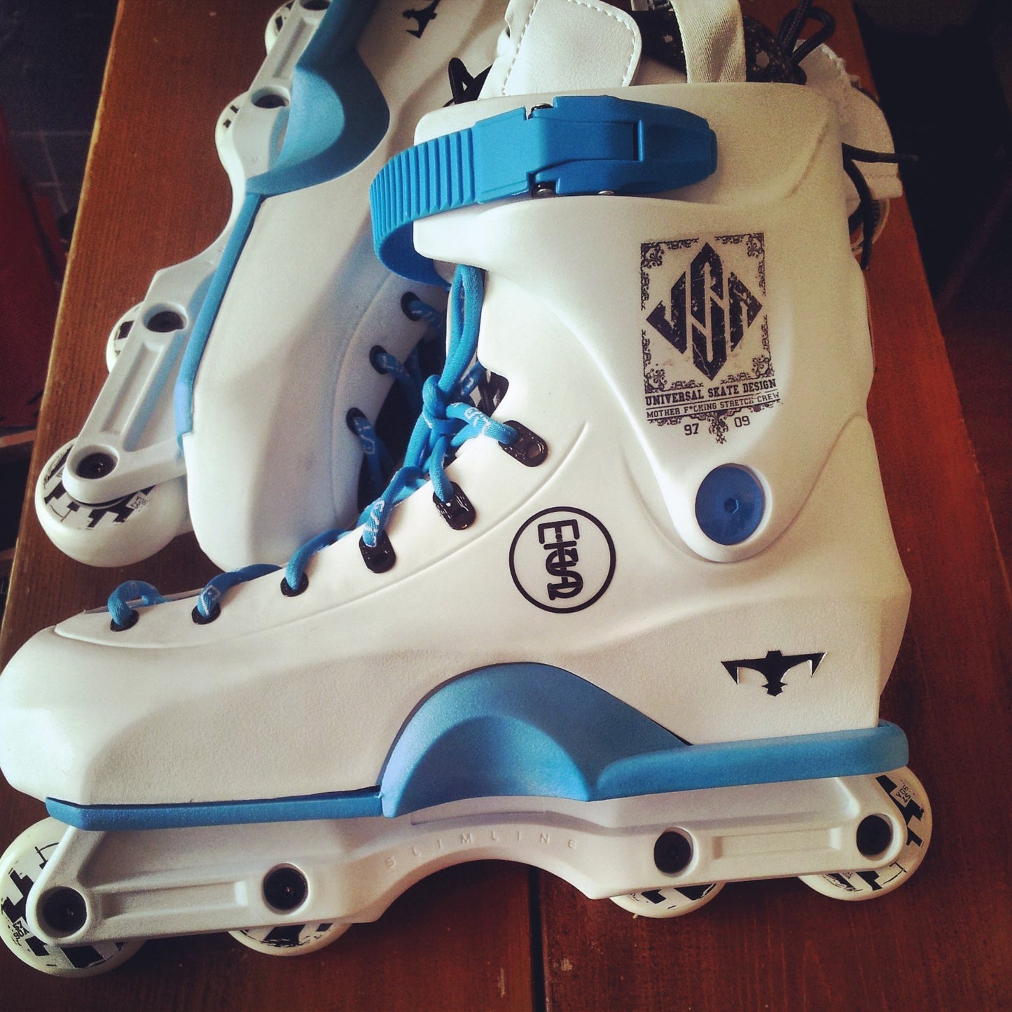 UFS Throne Dualplate cyan