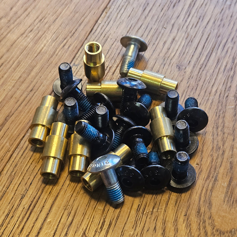 Axle Double Adjustable 6.3mm Allen/Hex 9-pack