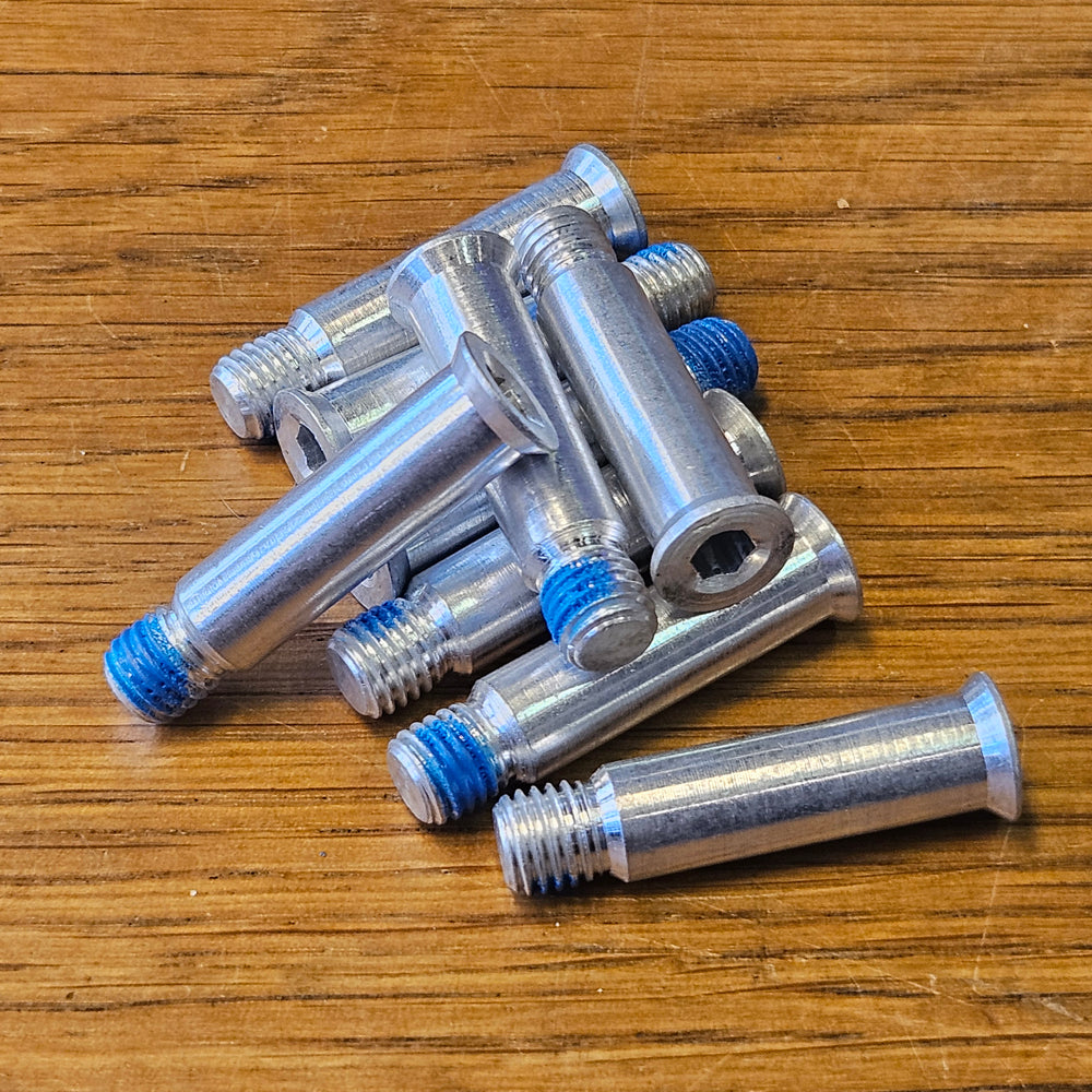 Axle Single 8mm Speed Allan/Hex M7 L34mm Grey pcs