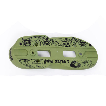 Throne Dominic Bruce soulplate green