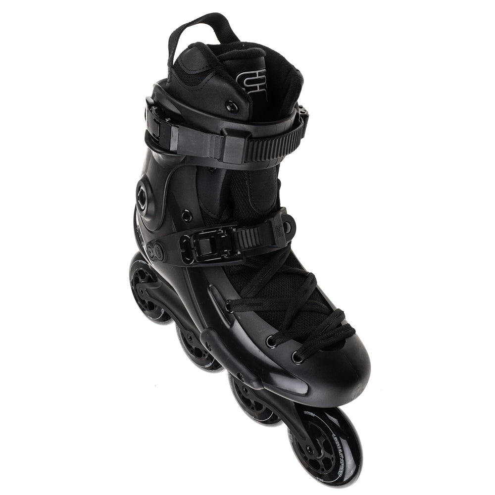 UFR 90 All Black