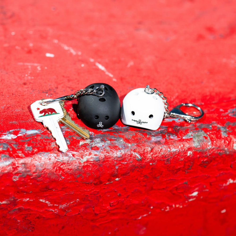 Keychain helmet Black