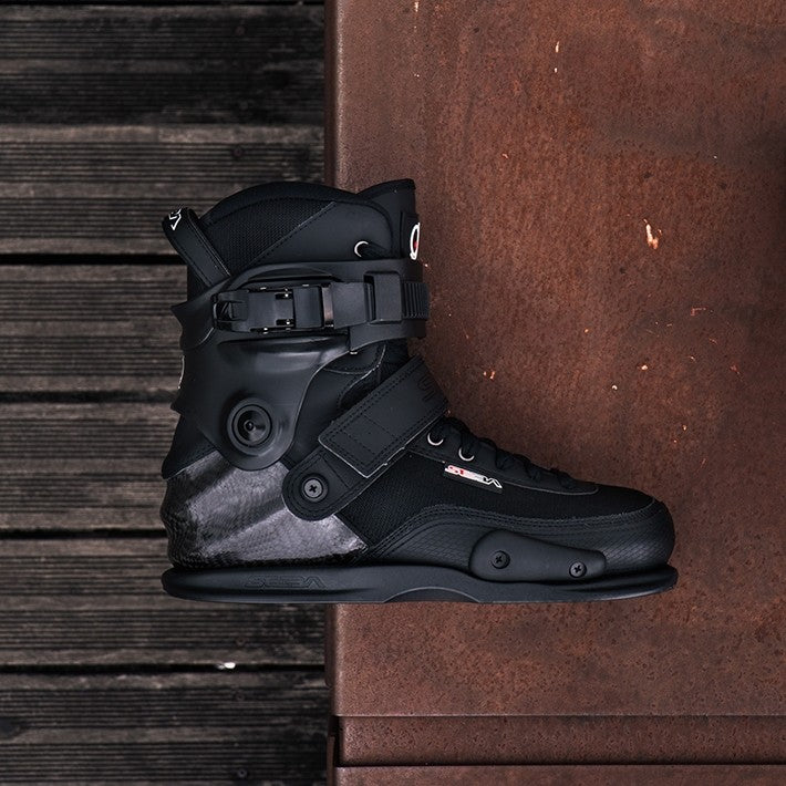 CJ 1 Carbon Black boot 2020